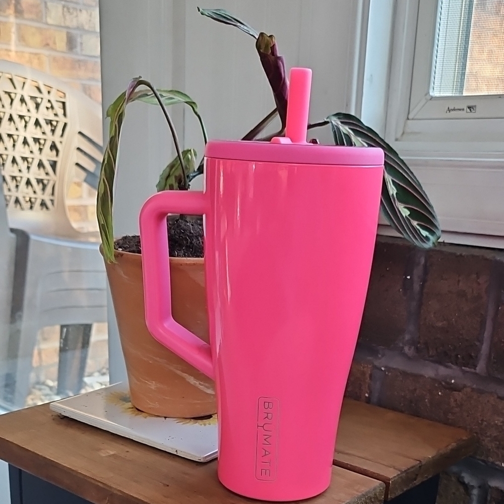 Brumate 30 OZ Neon Pink Tumbler